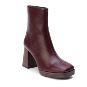 WOMEN'S COCONUTS BY MATISSE DUKE BOOTIES: Burgundy